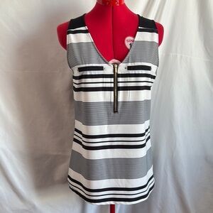 Black and White Fitted Zippered Tank Top MM277